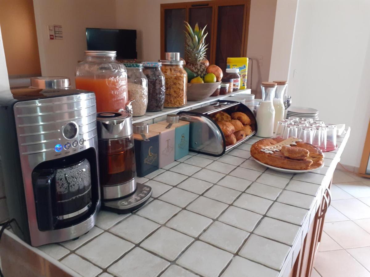 Martinique Hostel แซ็งต์-ลูซ ภายนอก รูปภาพ