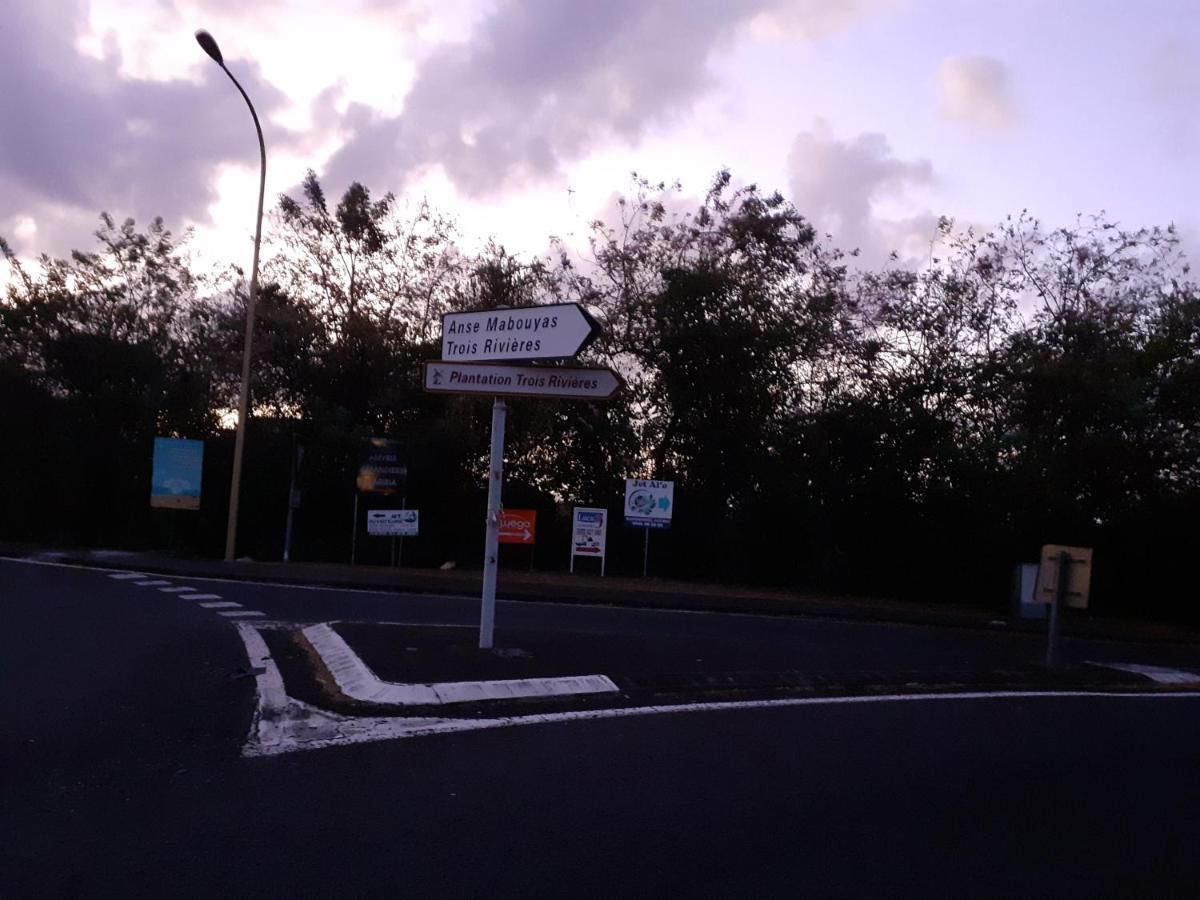 Martinique Hostel แซ็งต์-ลูซ ภายนอก รูปภาพ